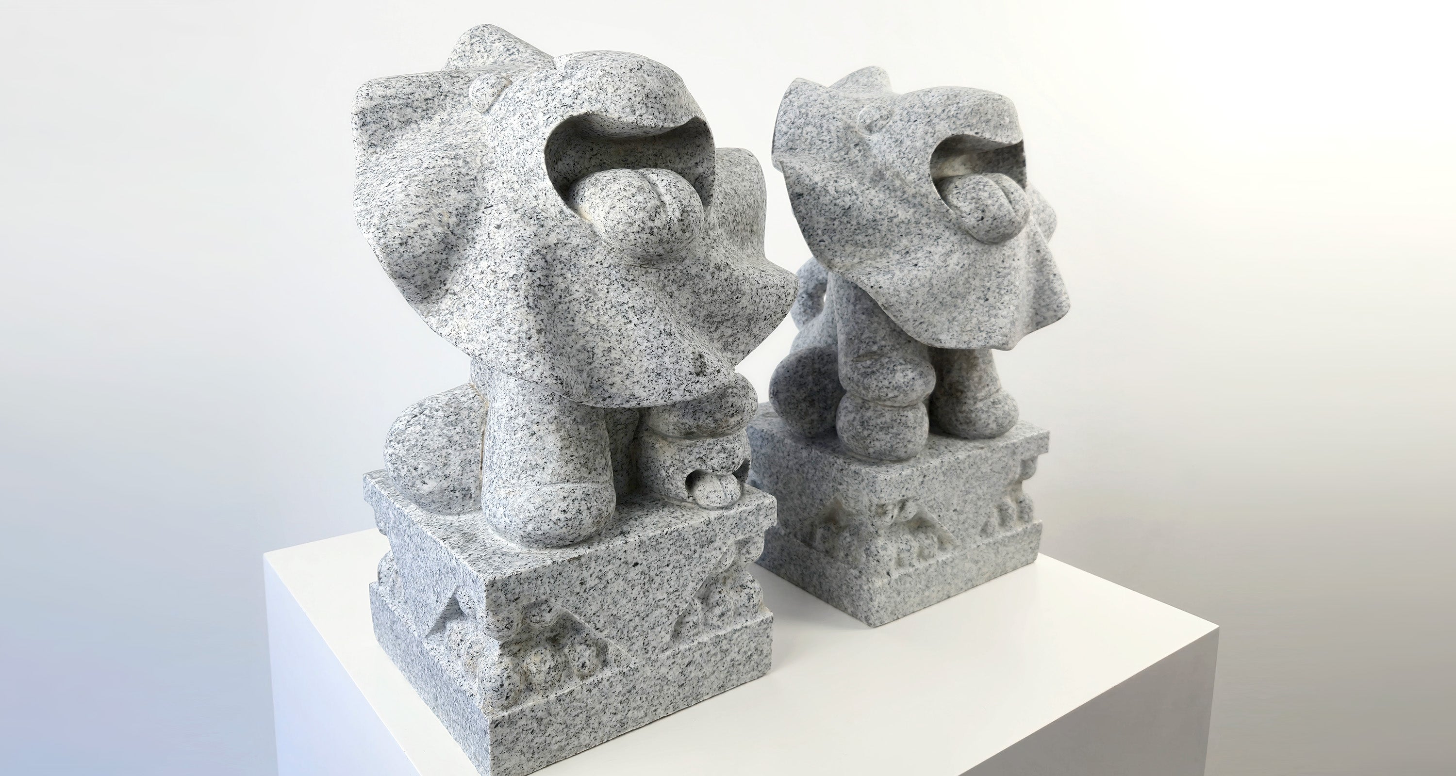 Foo Lion Roar, Granite & Black Marble Editions