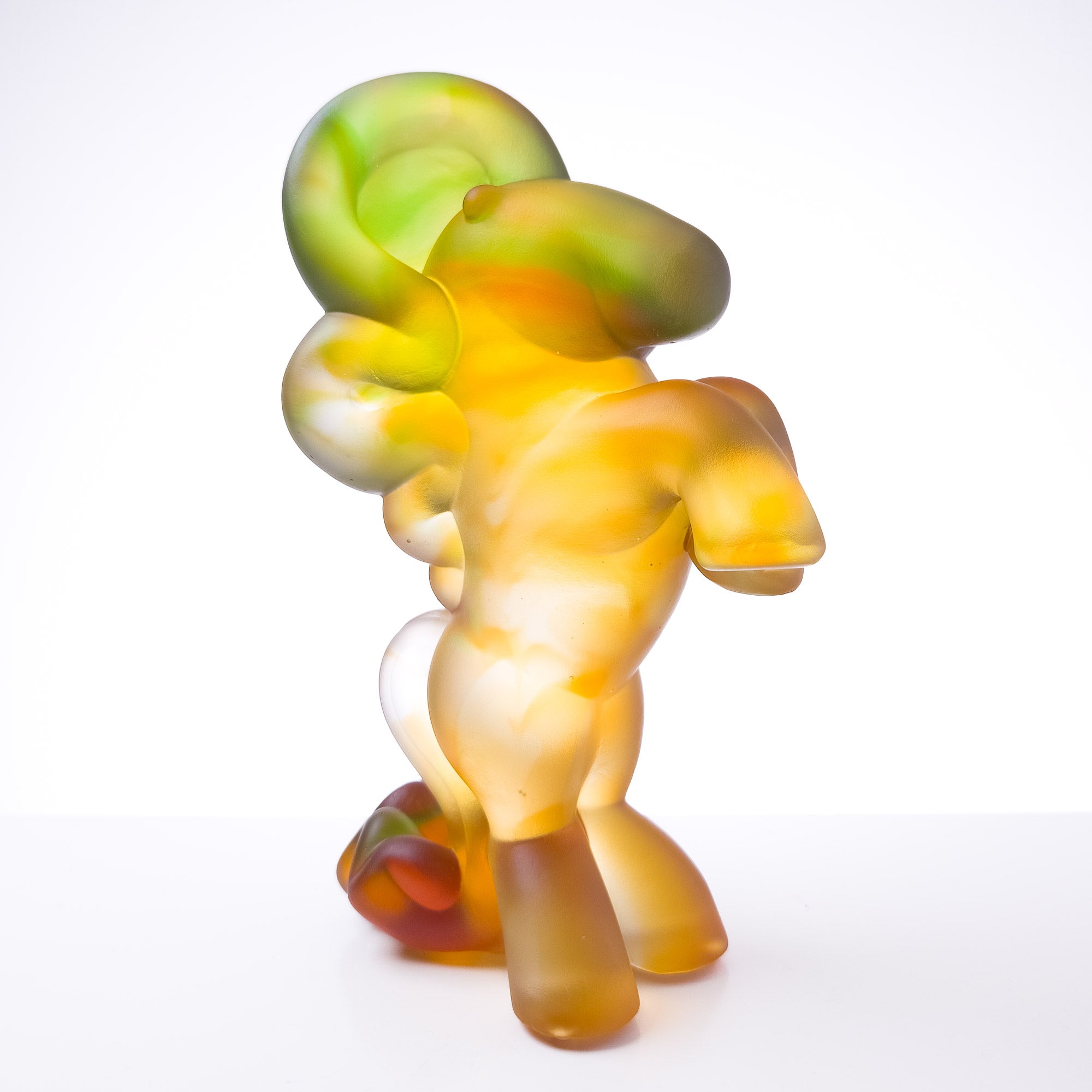 Cloud-Mane horse (amber-green)