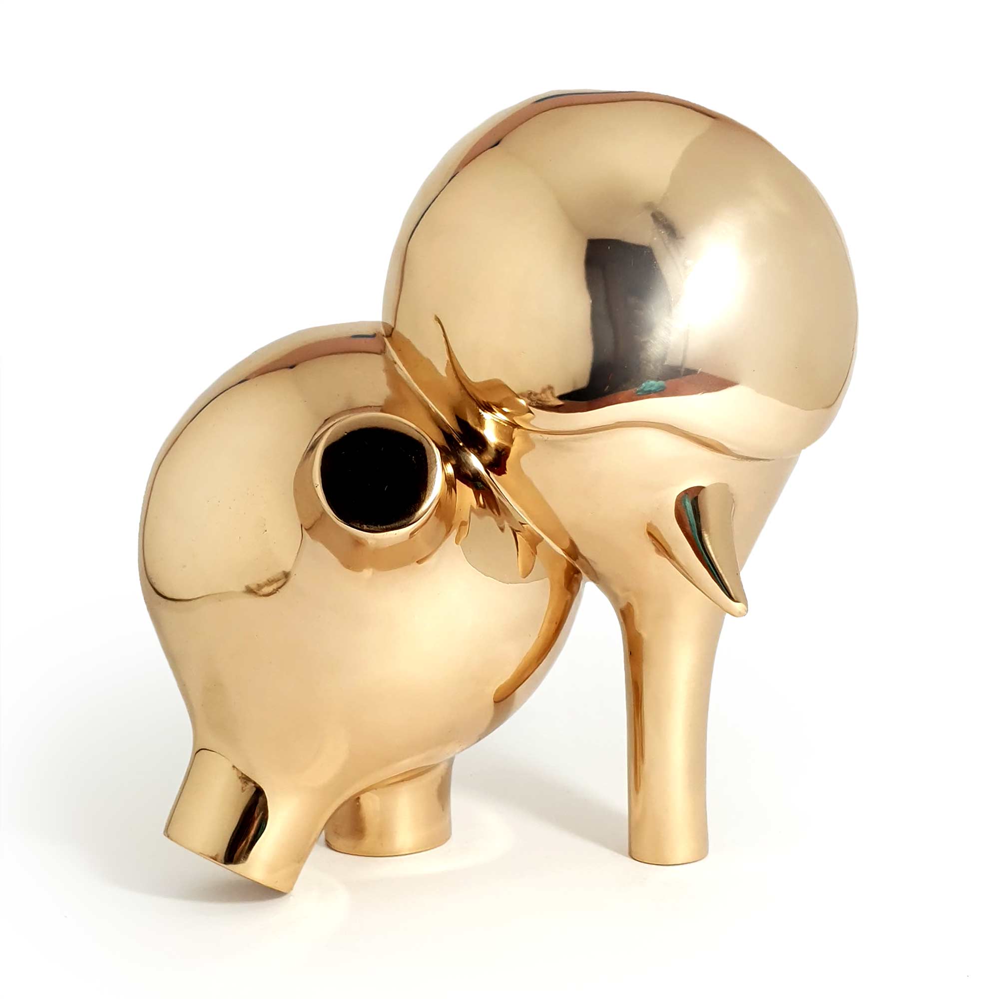 Running blind – Elephant, sculpture, Mirror Polished bronze sculpture, by artist Ferdi B Dick, side view 