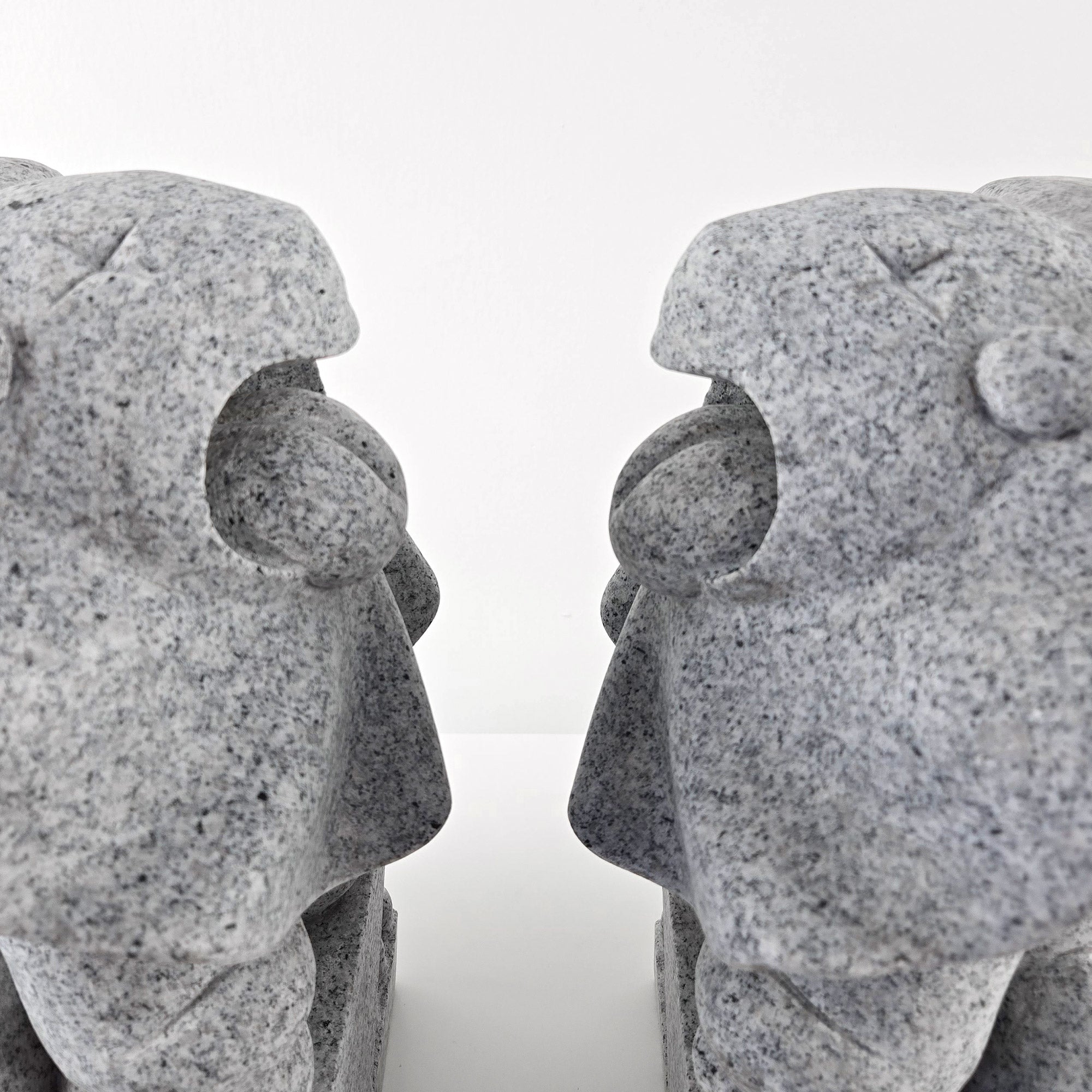 Foo Lion Roar (granite)