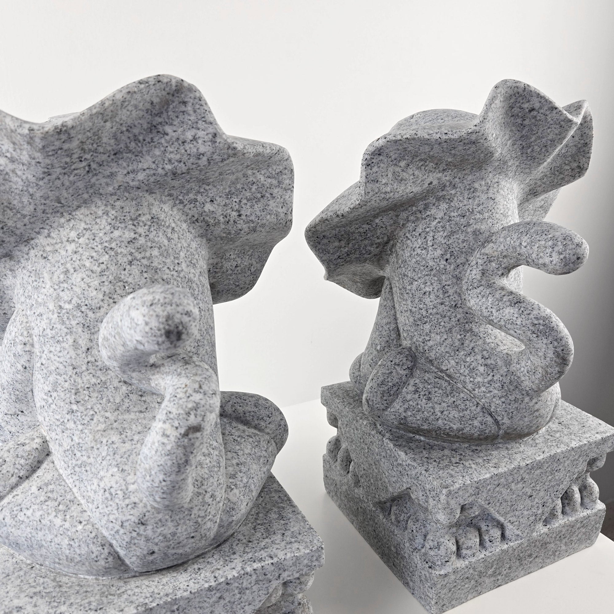 Foo Lion Roar (granite)