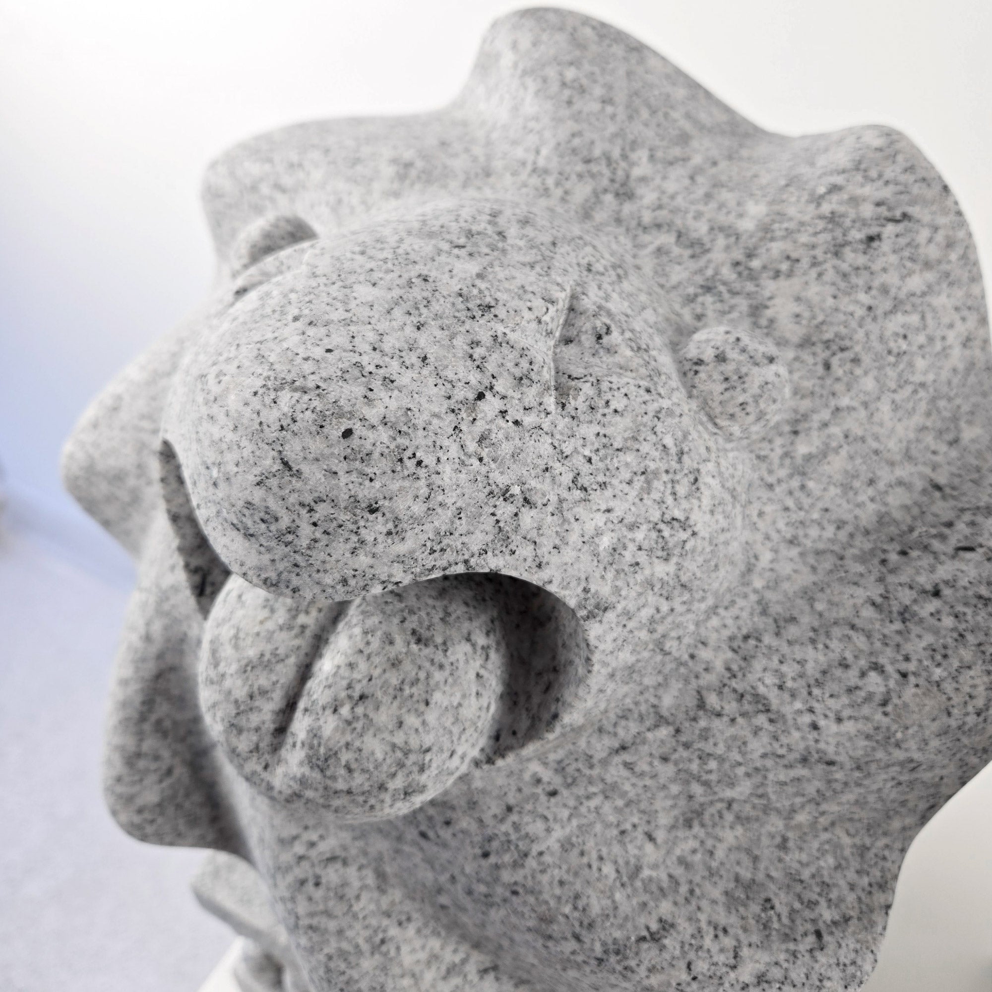 Foo Lion Roar (granite)