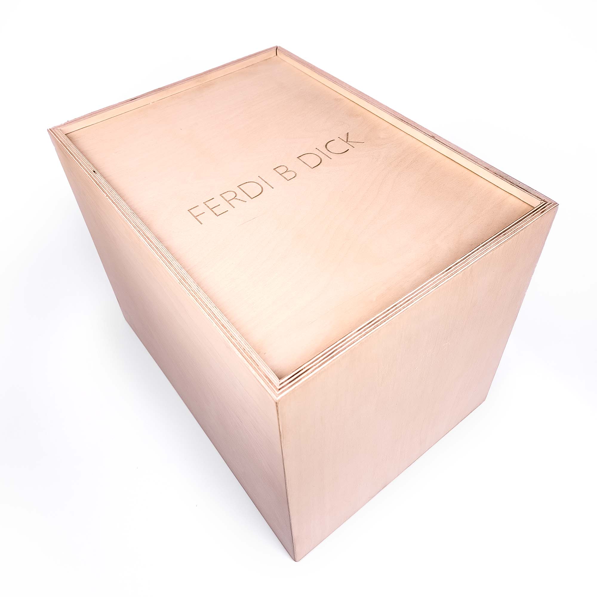Mona Dog (Walnut and Beech Wood) 0 , Limited edition, designed by Ferdi B Dick, box view