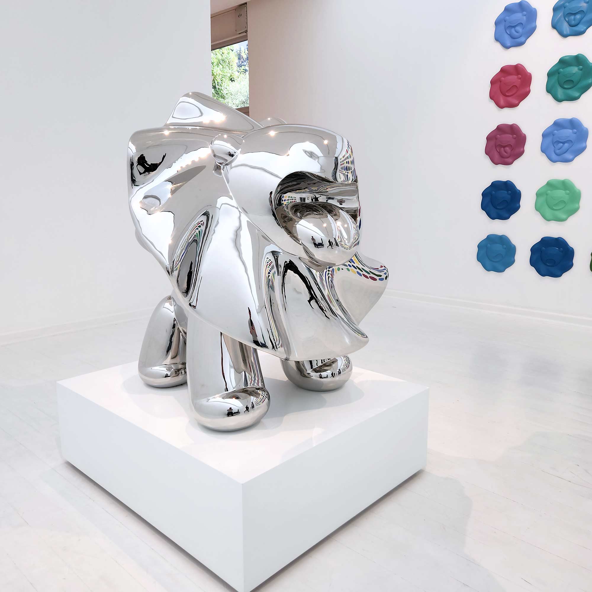 Lions breath polished stainless steel sculpture large size by Ferdi B Dick , exhibition view
