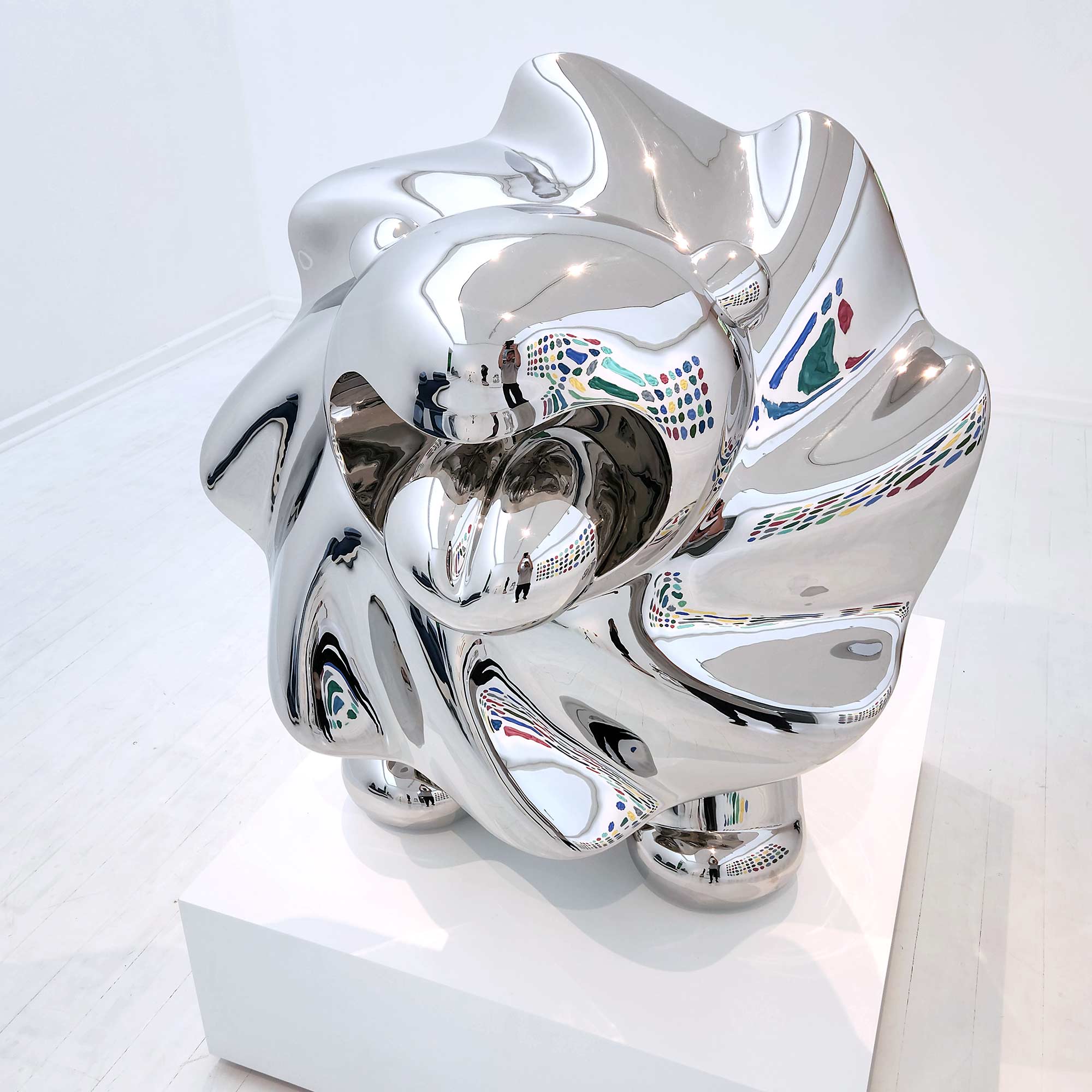 Lions breath polished stainless steel sculpture large size by Ferdi B Dick , front view