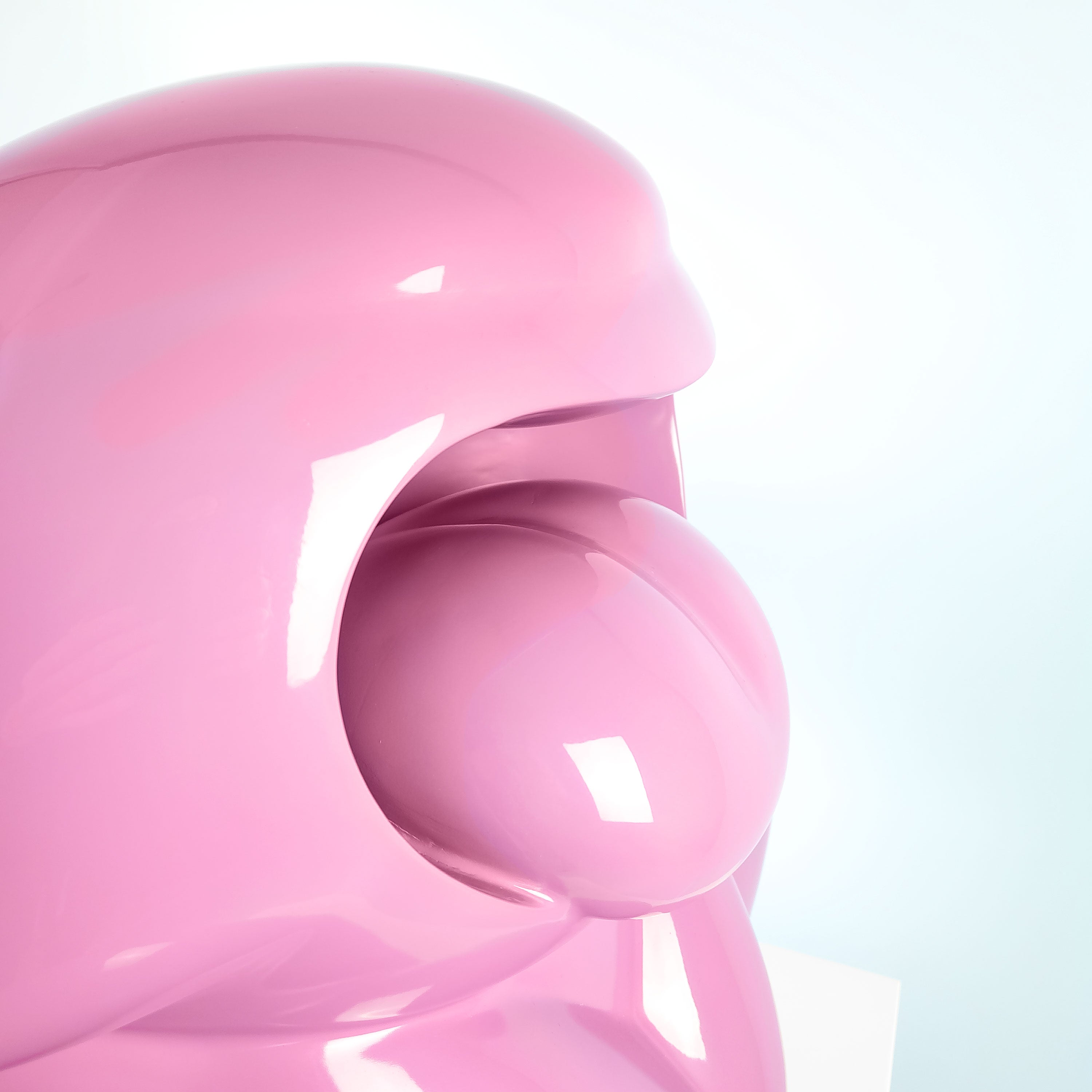 Bunnie Roar Stainless Steel, a bunny colour pink, Limited edition, designed by Ferdi B Dick, tong view