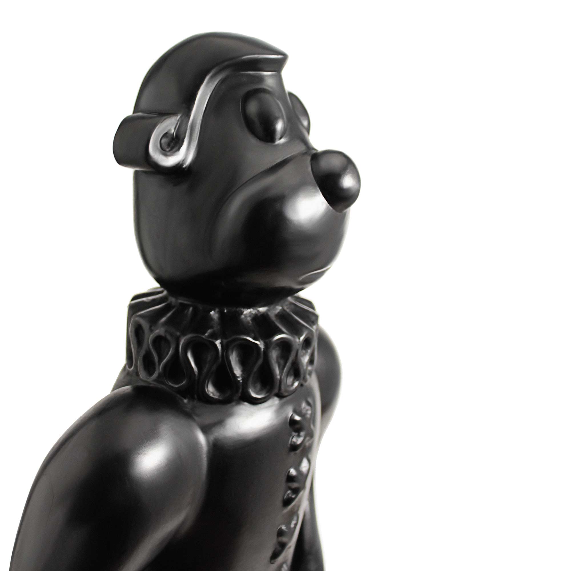 William, dog wood sculpture with black polished, by artist Ferdi B Dick, close up 2
