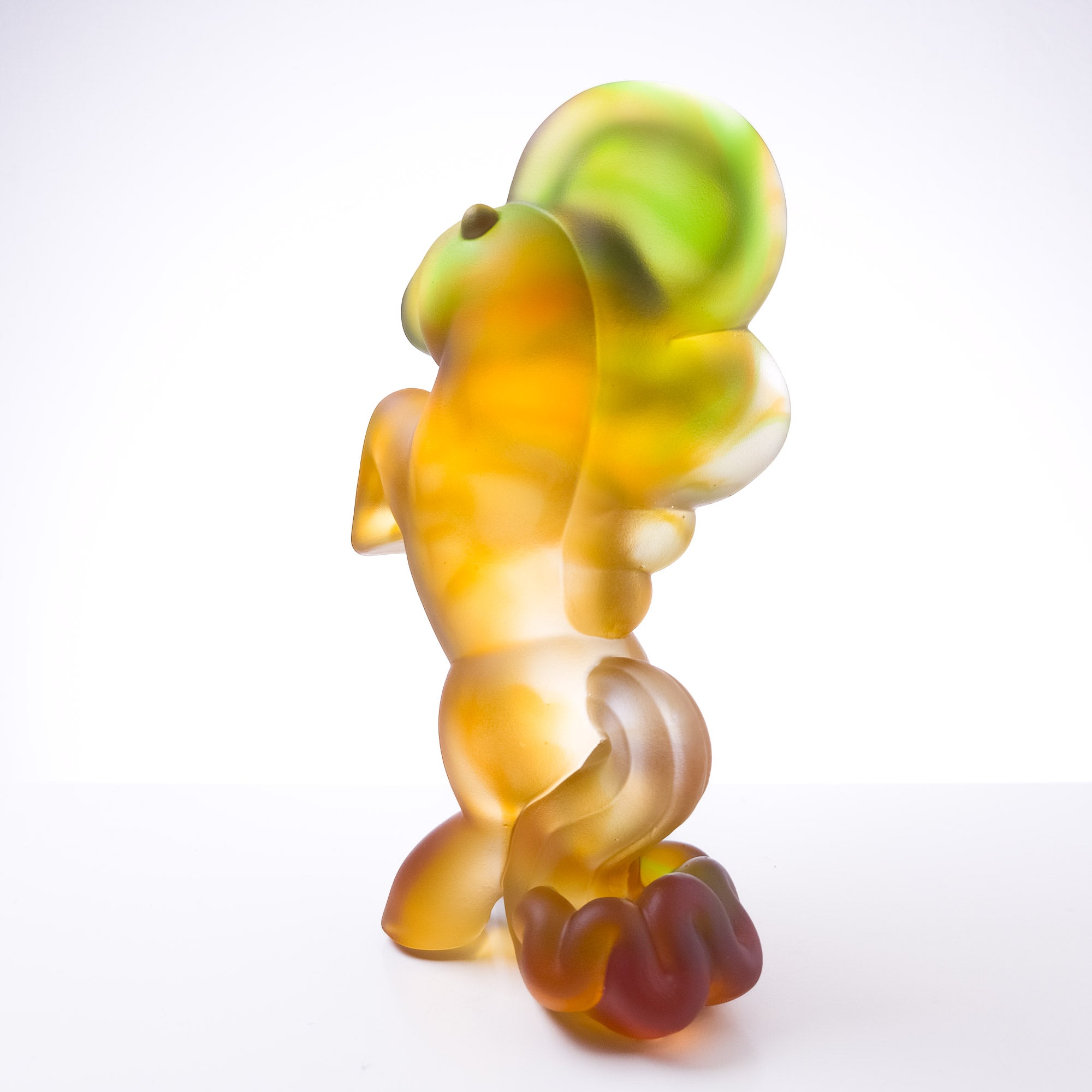 Cloud-Mane horse (amber-green)