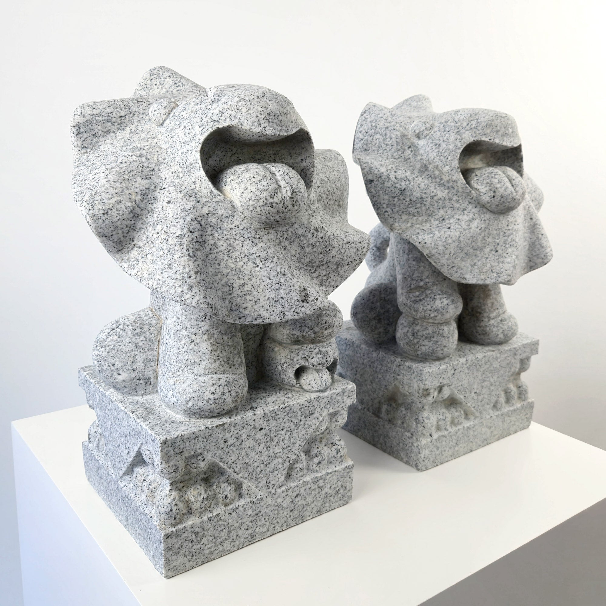 Foo Lion Roar (granite)