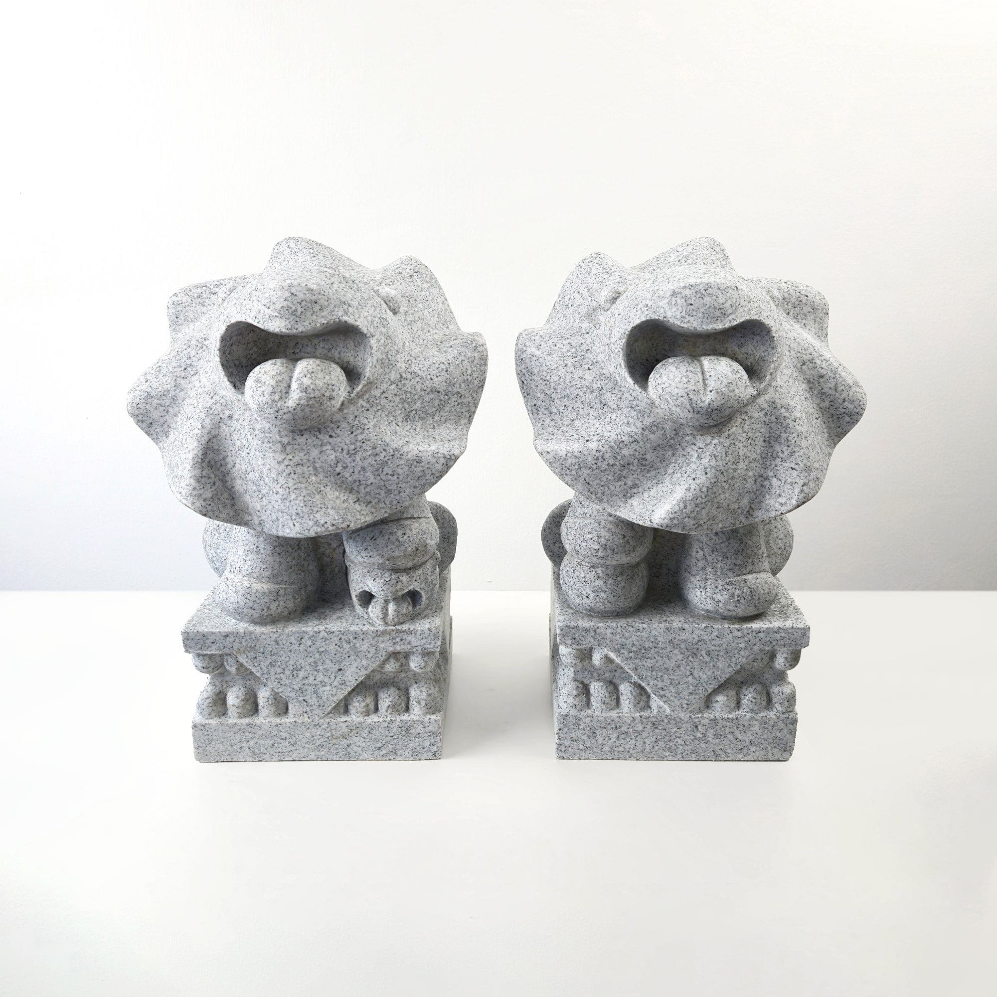 Foo Lion Roar (granite)