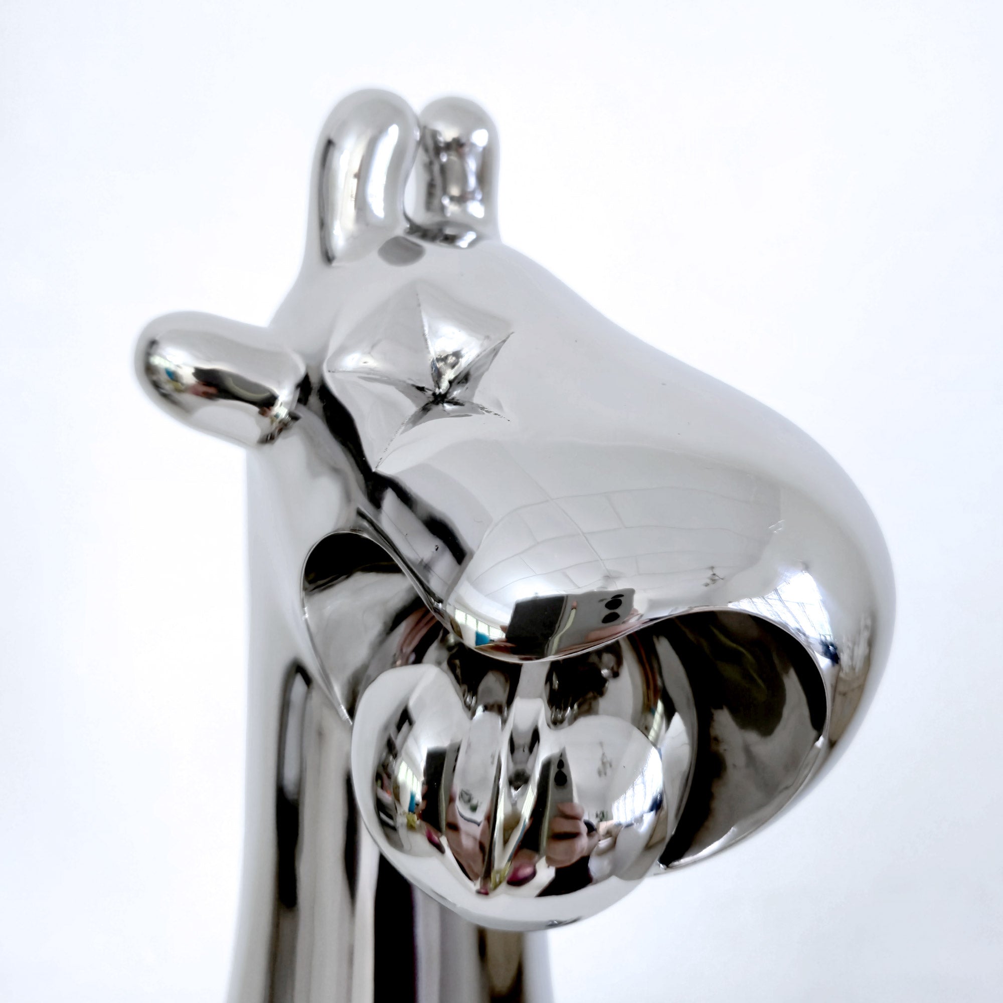 Giraffe Roar (Mirror-Polished Stainless Steel)