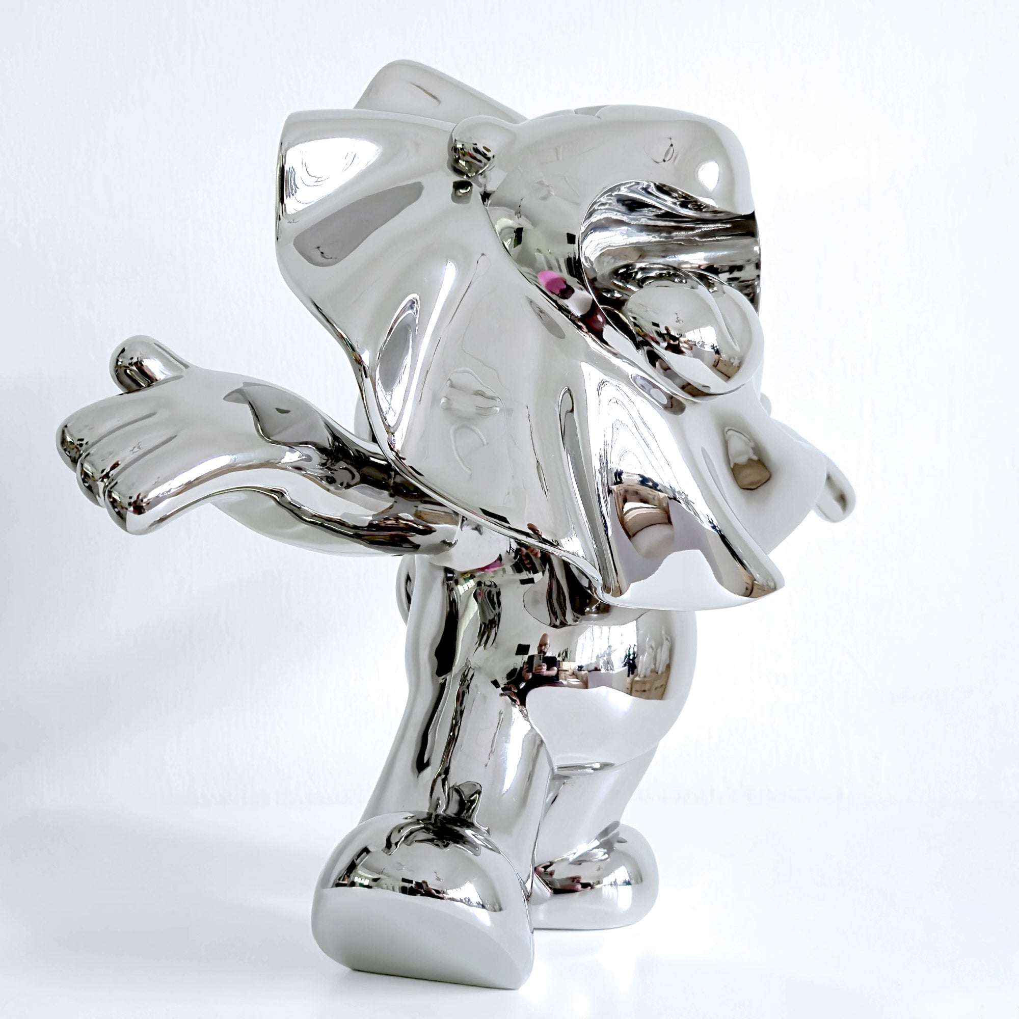 Lion Roar Poser (Mirror-Polished Stainless Steel)