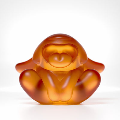 360 degree rotation of Bunnie roar amber Crystal by Ferdi B Dick